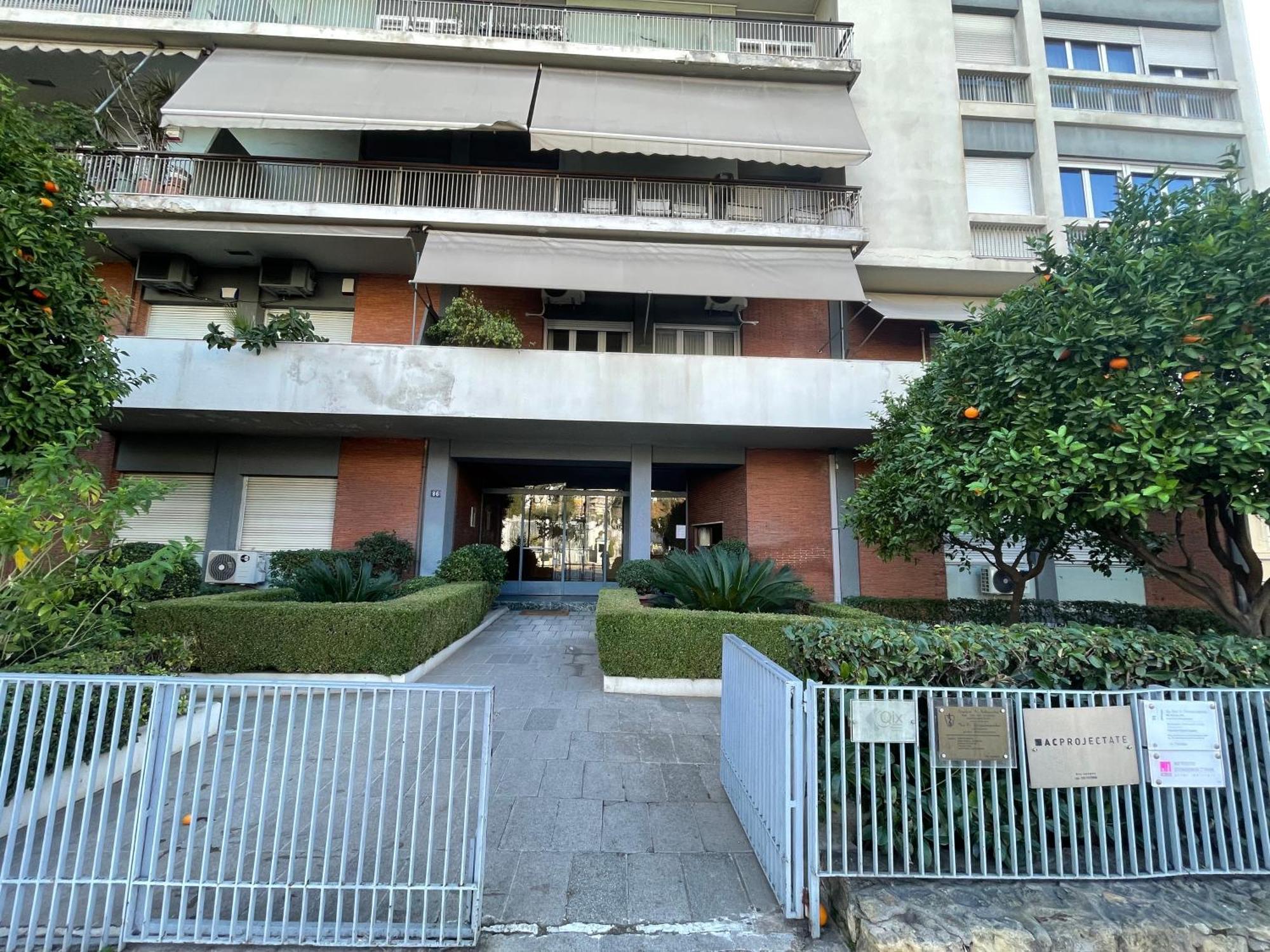 Cozy Apartment Ideally Located City Center And Megaron Moussikis Metro Station Athena Bagian luar foto