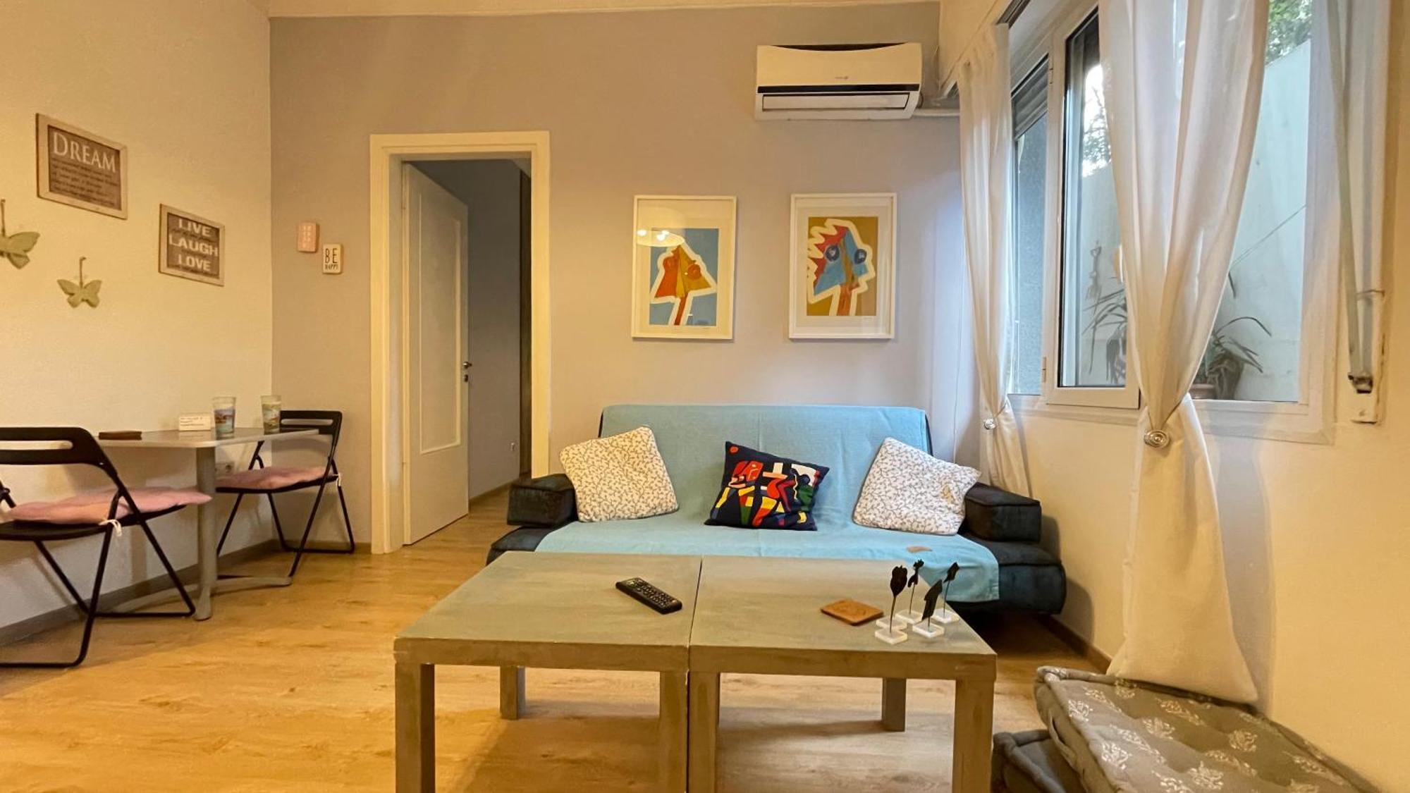 Cozy Apartment Ideally Located City Center And Megaron Moussikis Metro Station Athena Bagian luar foto